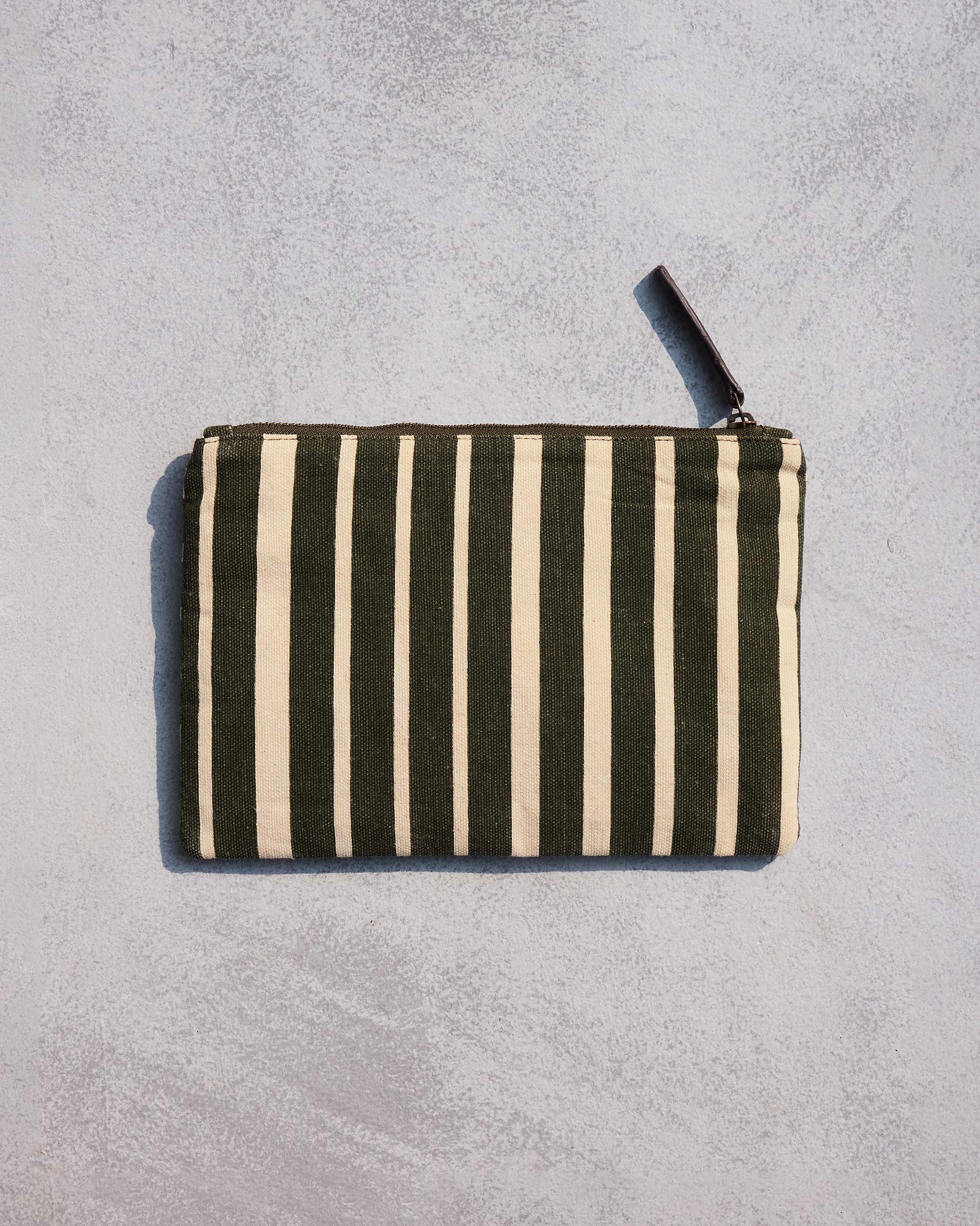 Alphabet H Pouch - Olive Night - Image 4