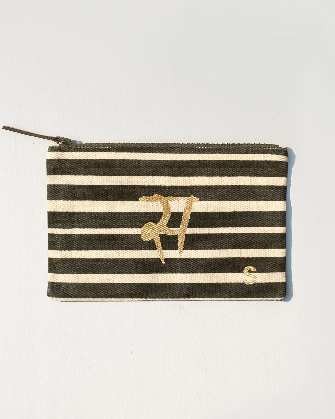 Alphabet S Pouch