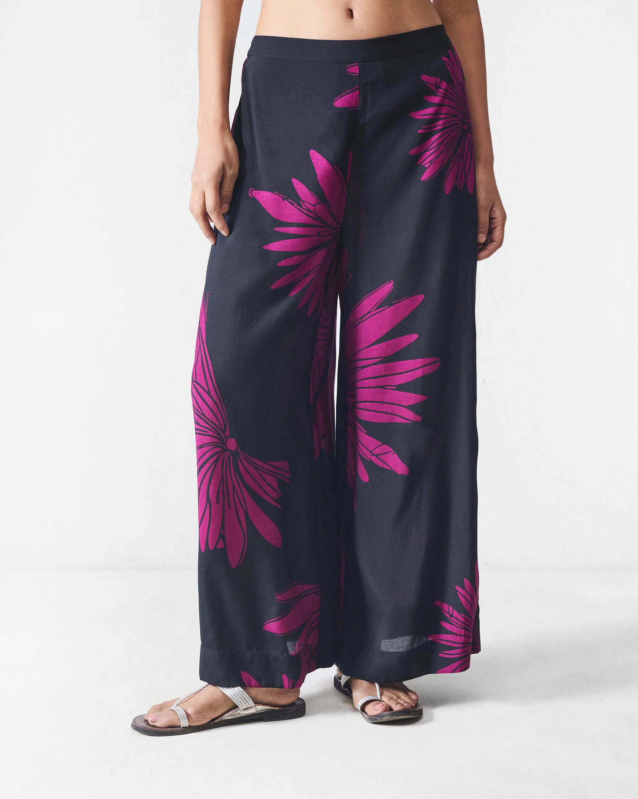 Basic Pyjama - Black & Mulberry Printed