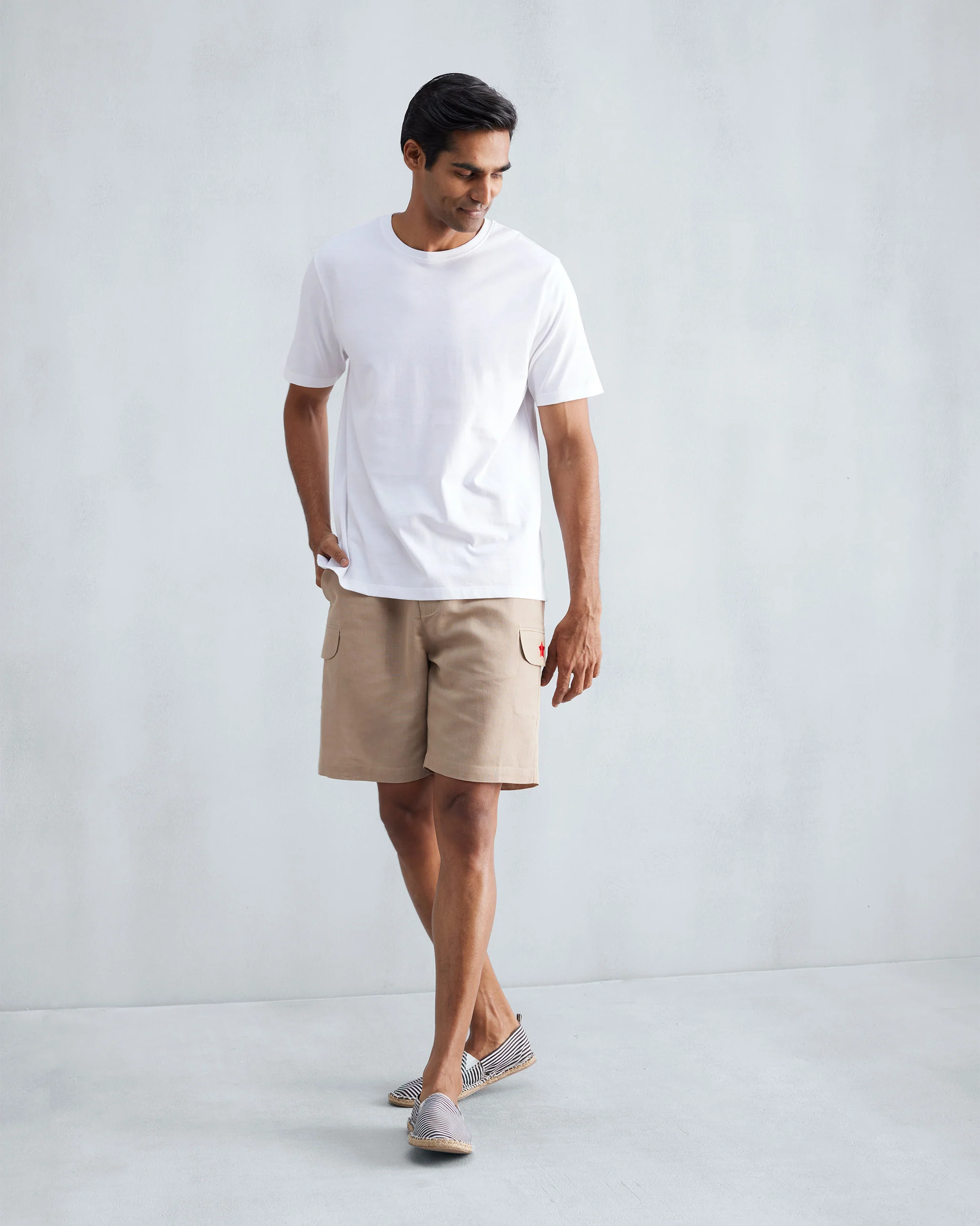 Classic Shorts - Beige - Image 5