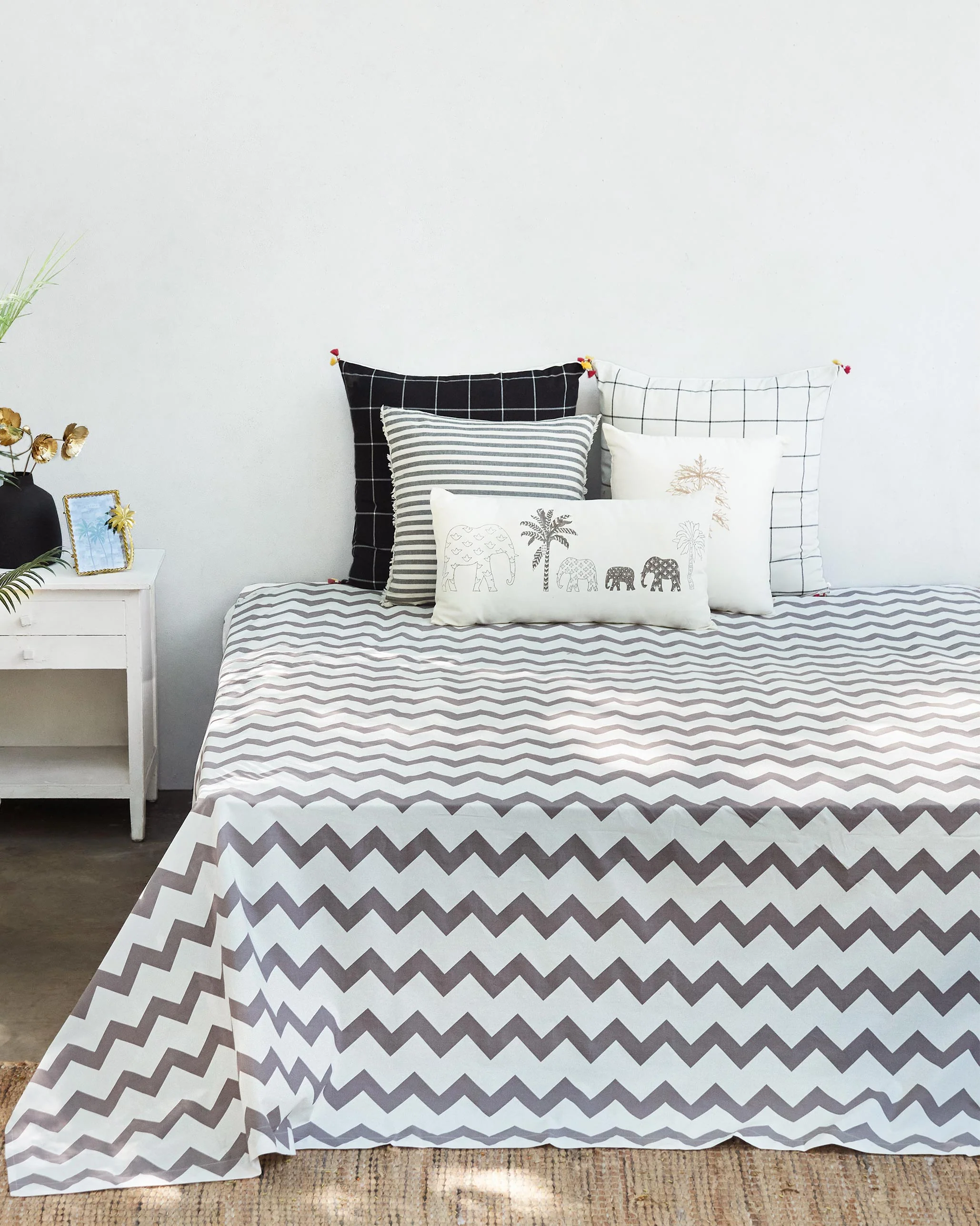 Colombo Wave Bedsheet Queen with Pillow Case Set - Image 8