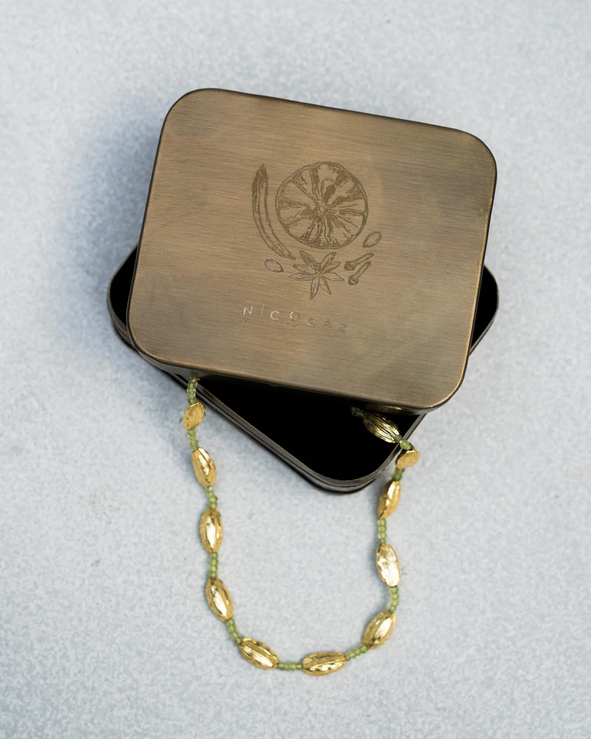 Elaichi Trail Necklace - Gold
