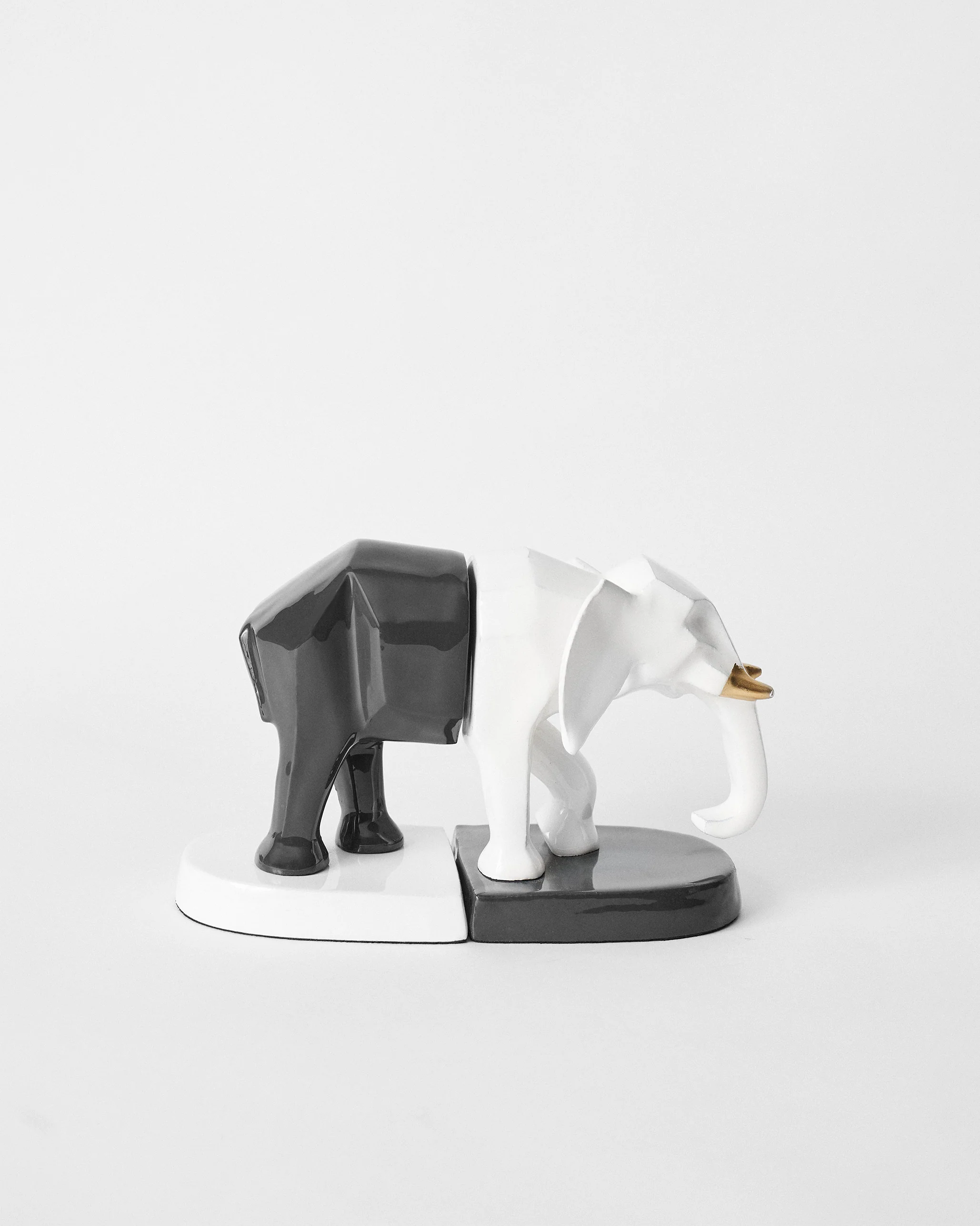 Ele Bookend
