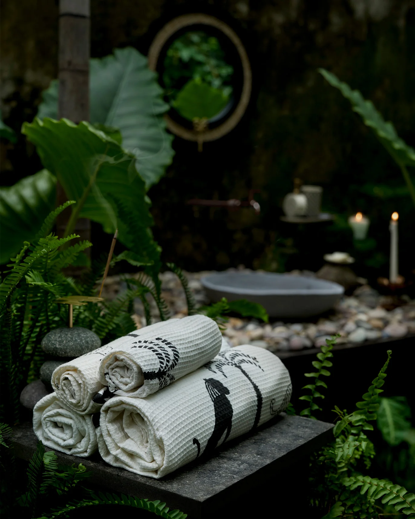 Ele Palm Beach Towel - Image 3