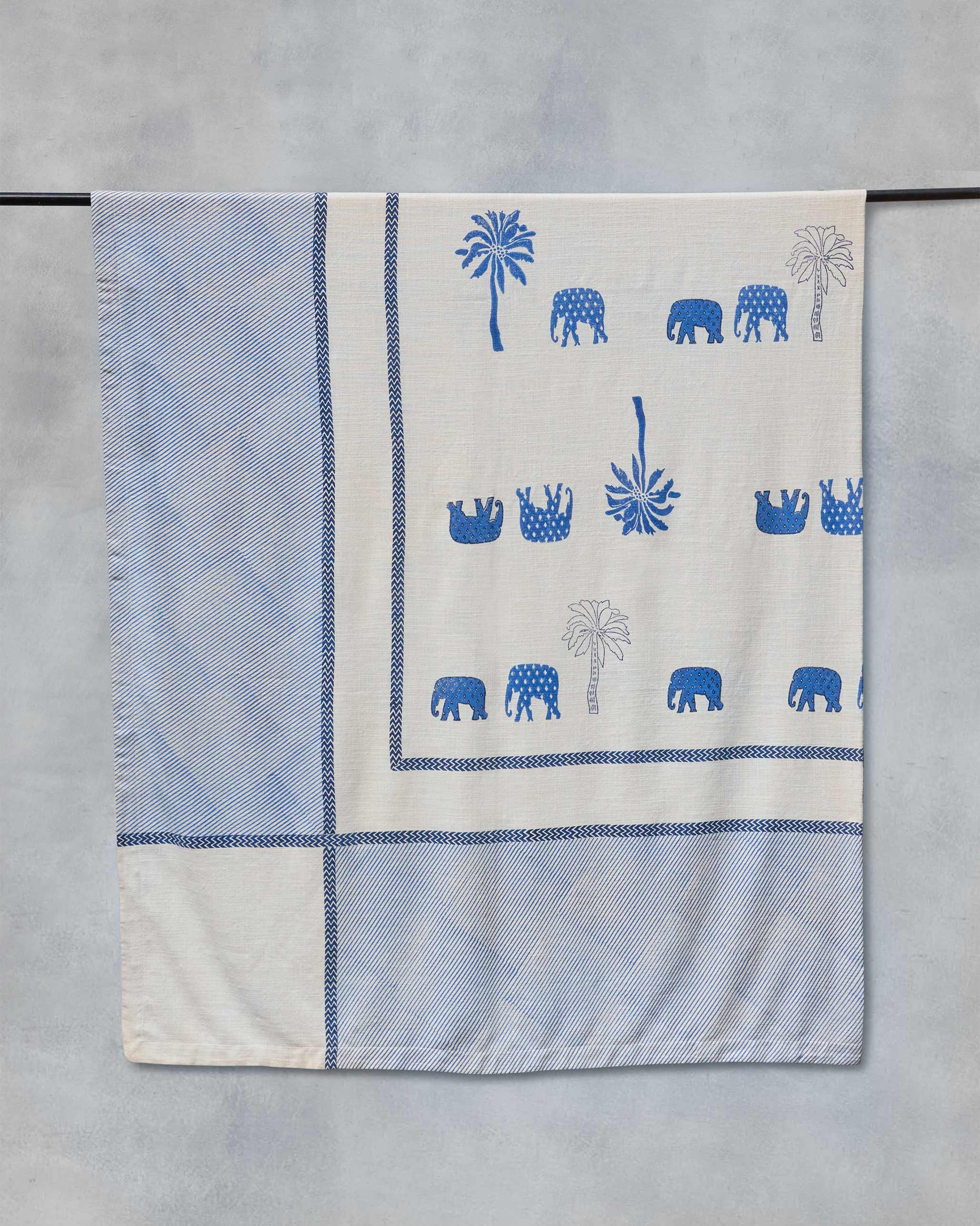 Ele Parade Bed Cover - King - Image 4