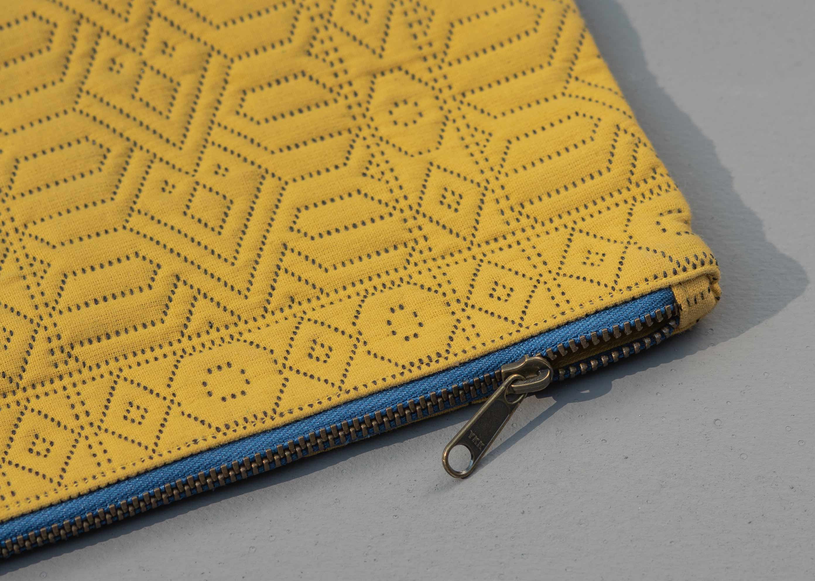 Jumbo Jacquard Pouch - Yellow - Image 3
