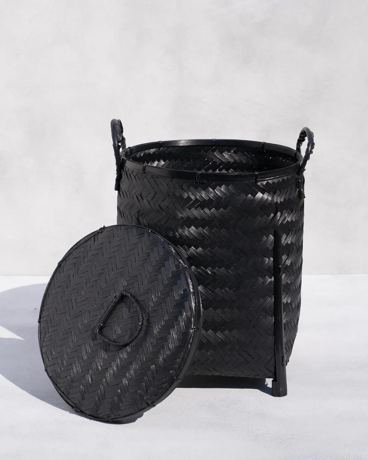 Laundry Basket with Cover - Image 2