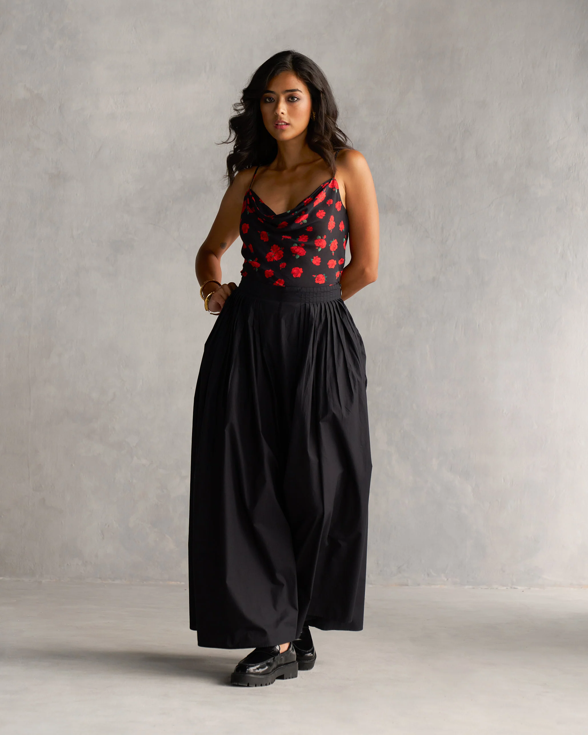 Pleated Pants - Black - Image 4
