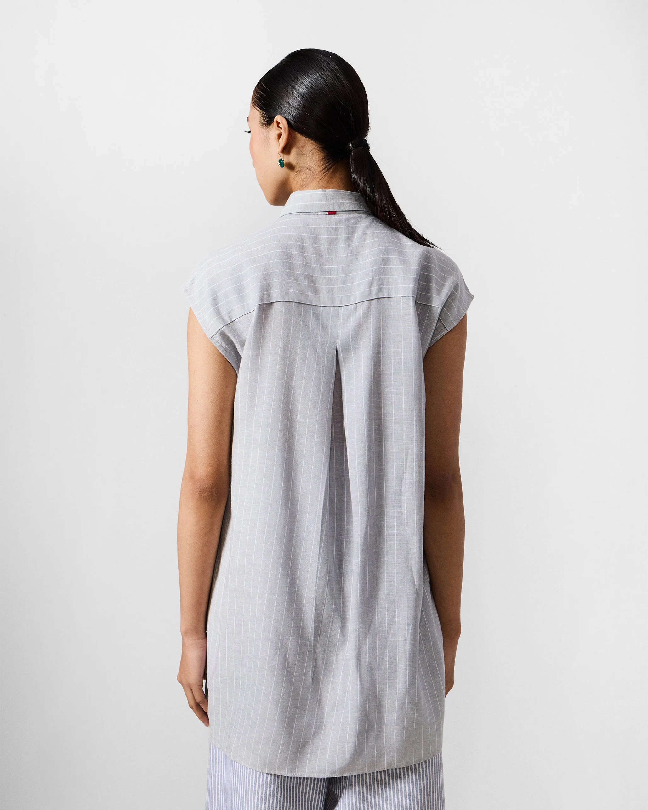 Rin Top - Grey & White Stripes - Image 3
