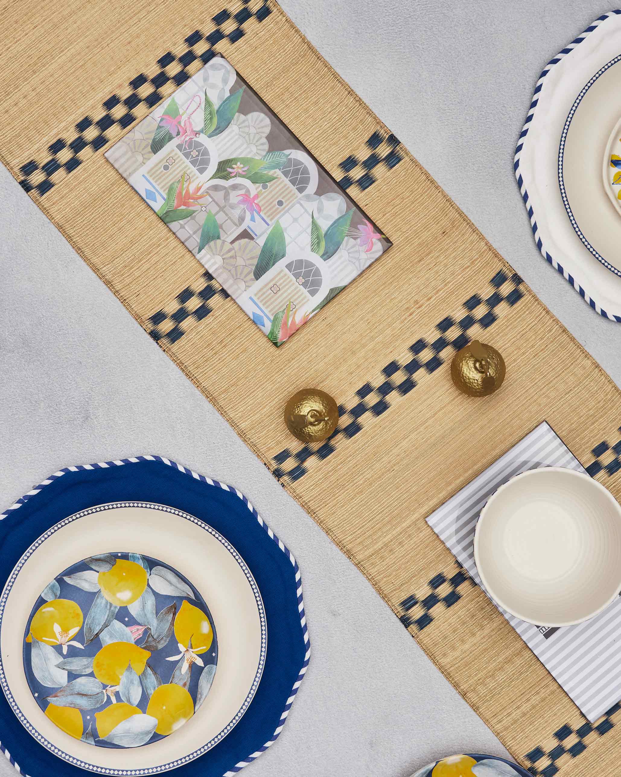 Sahara Madhura Grass Table Runner - Image 3