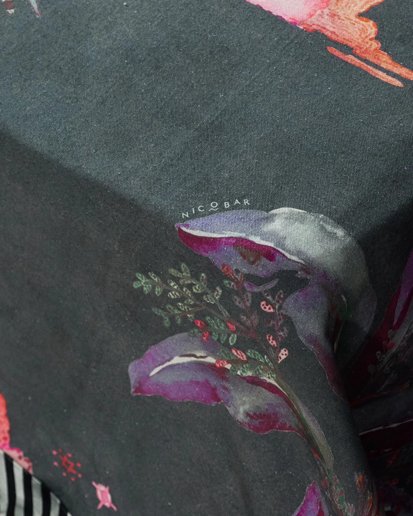 Singa Bed Cover - King - Image 3