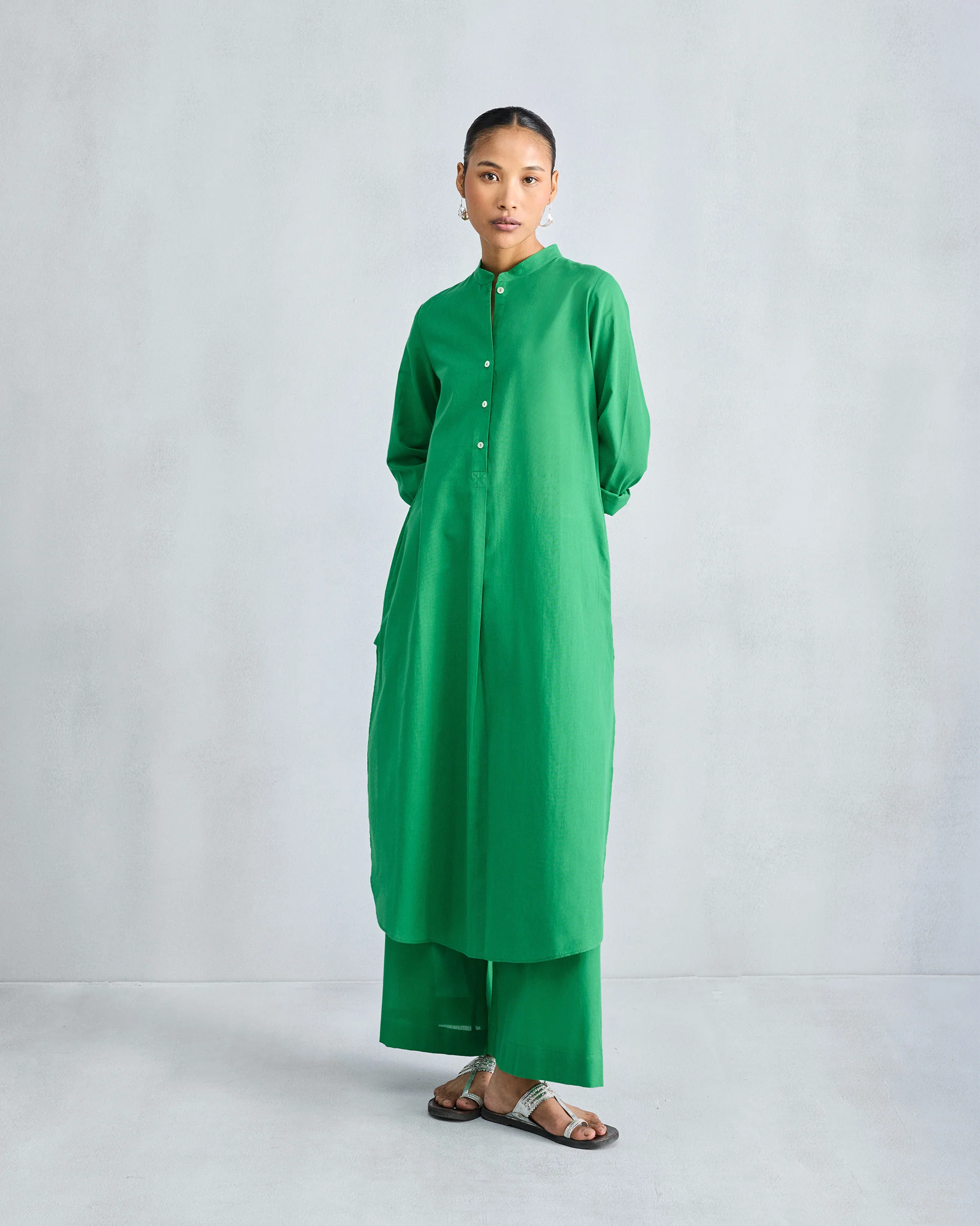 The Basic Long Length Kurta Set - Green - Image 7